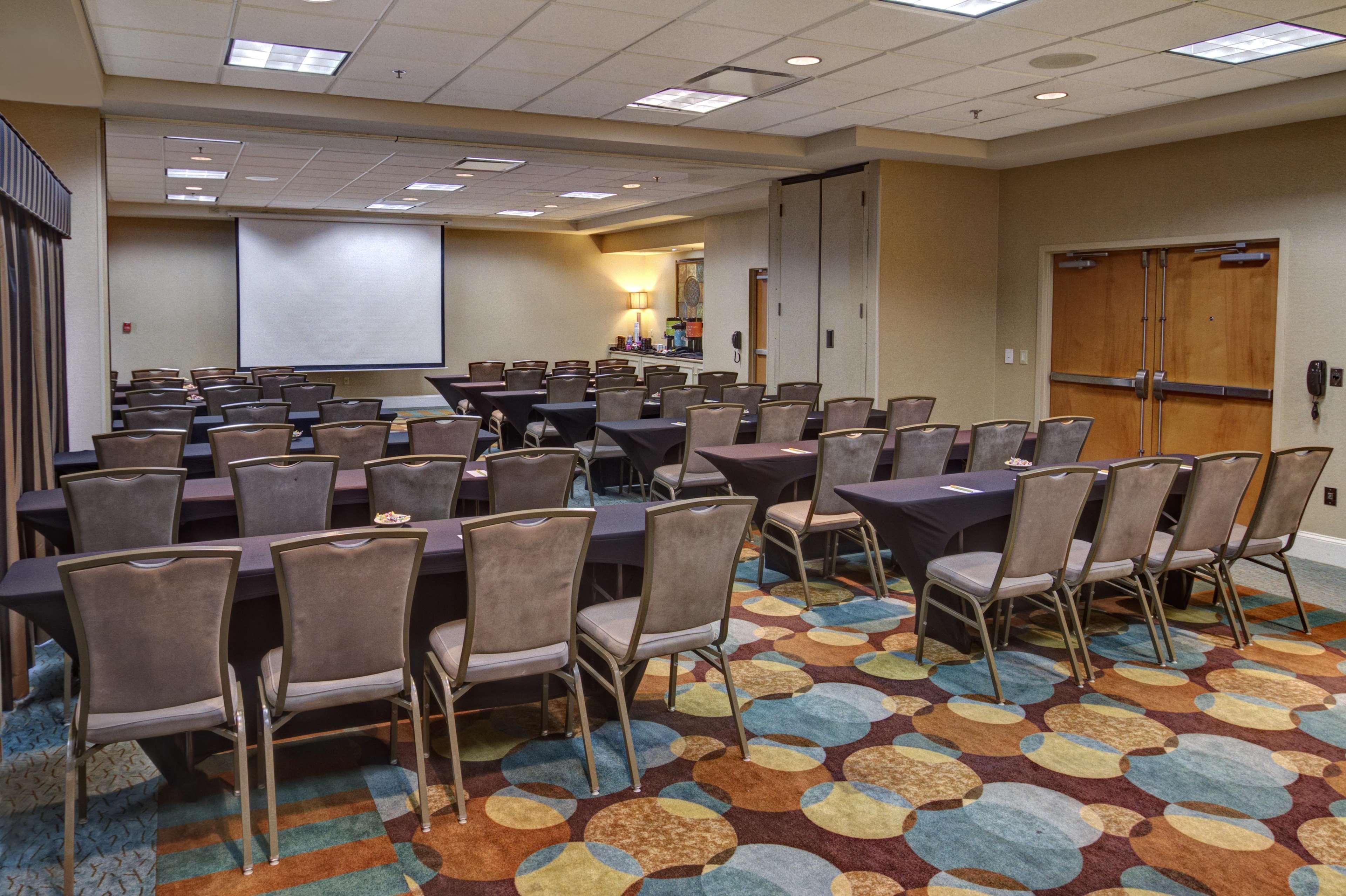 Hilton Garden Inn Nashville Airport Ngoại thất bức ảnh